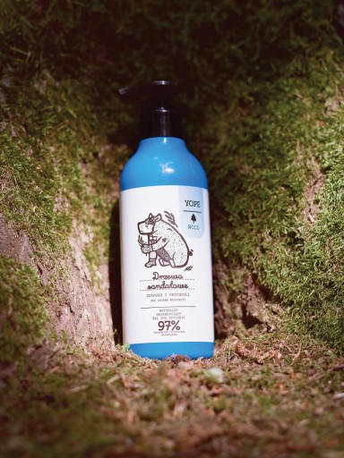 YOPE Prírodný sprchový gél Santalové drevo, šafran, pačuli 400 ml