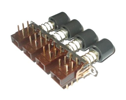 ISOSTAT 6pin 4x v závislosti od kľúčov UNITRA (67