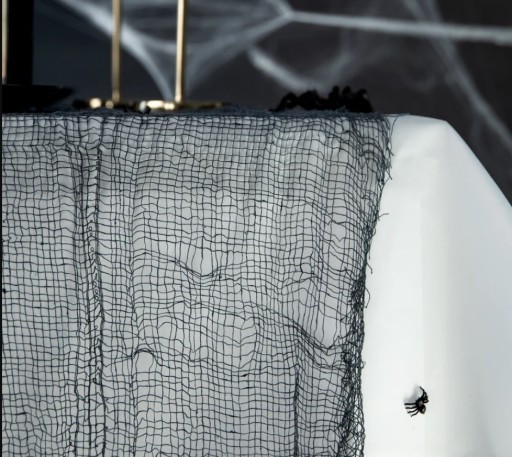 Plastové pavúky na Halloweensku dekoráciu Nechutné 100 ks.