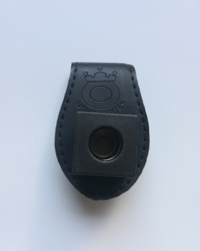 Magnetický držiak na biliardovú kriedu na popruh