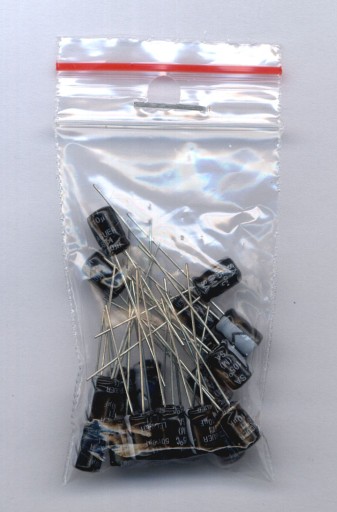 10uF 50V 10 µF 50V (20KS) MINIATURNÝ ELEKTROLYTICKÝ KONDENZÁTOR