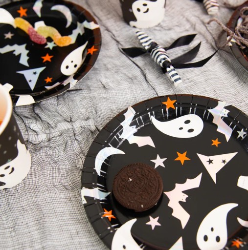 Halloweenske duchové papierové taniere čierne 18cm 6ks