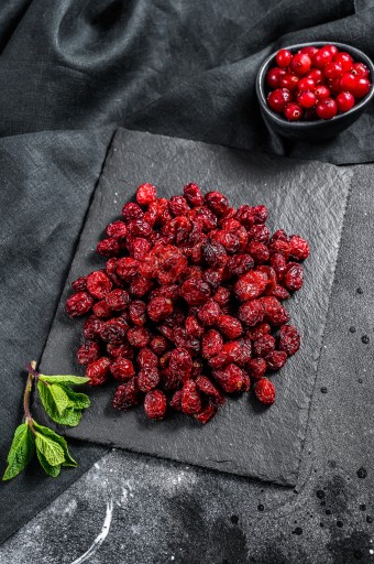Sušené čerstvé brusnice 200 g krájané prírodné bez konzervačných látok kvalita 0,2 kg