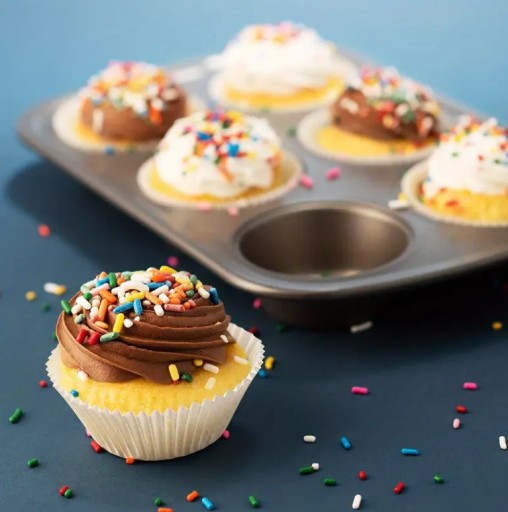 Papierové košíčky na pečenie cupcakes, BIELY, priemer 5 cm, 200 ks.