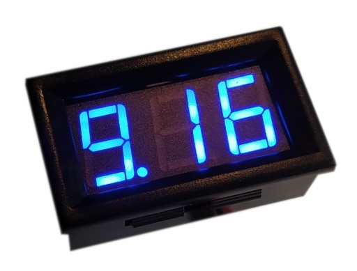 DC 4-30V voltmeter v 0,56' modrom LED kryte