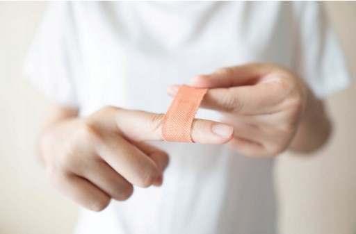 HANDSpro VitaHealt sada vodeodolných náplastí na ruky, 12 ks.