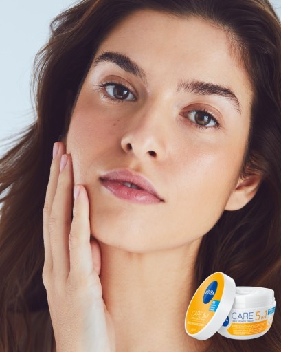 NIVEA CARE 5v1 Krém na tvár proti vráskam proti starnutiu 100 ml