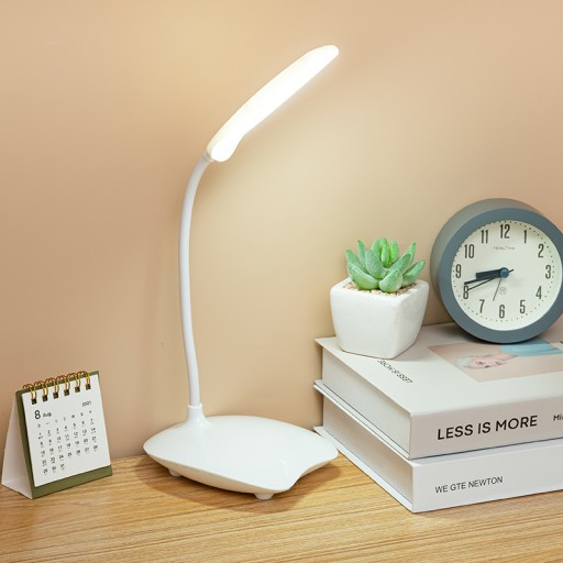 LED ŠKOLSKÁ NOČNÁ STOLNÁ LAMPA NA USB STOL