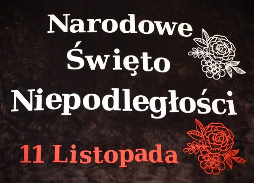 vlastenecká výzdoba tabuľa vitrína leták škol