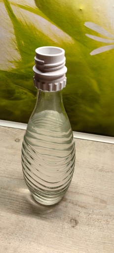 Adaptér na karbonizátor SodaStream Terra na sklenené fľaše Crystal - čierny
