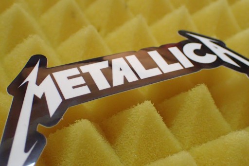 NÁLEPKA METALLICA 10,4 x 4,6 cm