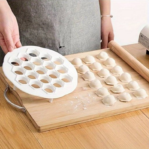 FORMA 20CM KRAJÁČ KNEDLÍ S 19 KUSMI PIROGOV