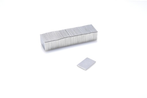 Neodymový tanierový magnet MPŁ 15x10x1 N38 10 ks.