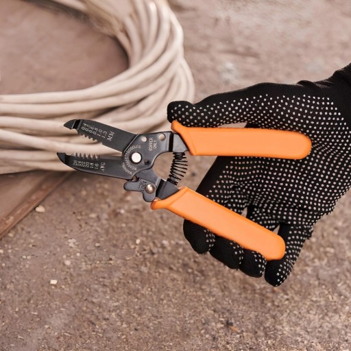 Praktický odstraňovač izolácie na káble elektroniky 0,6 - 2,6 mm + kliešte