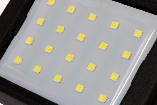 SOLAR lampa 20 LED 3W IP65 reflektor SENSOR
