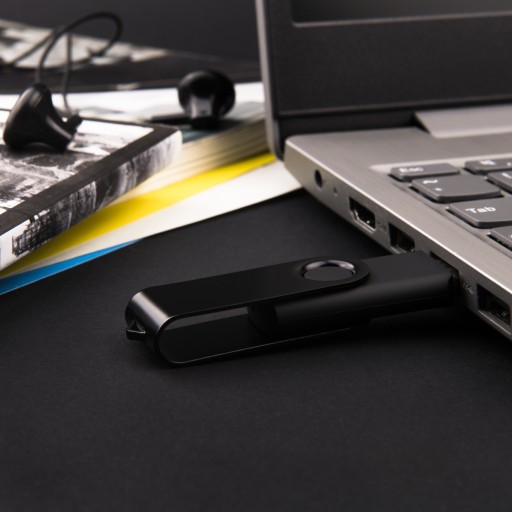 rôzne farby PENDRIVE 4 GB USB 2.0 FLASH TWISTER