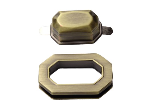 Zapínanie na zips na tašku 42/28 mm staré zlato