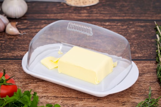 BUTTER DISH biela nádoba na maslo s priehľadným krytom 11x18 cm