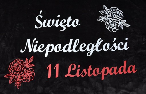 vlastenecká výzdoba tabuľa vitrína leták škol