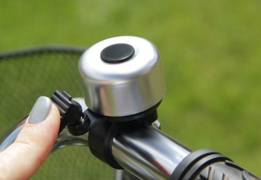 Zvonček na bicykel, farby kovu