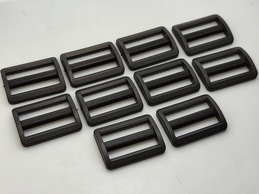 Plastový rám regulátora 30 mm 1 kus čierny (2)
