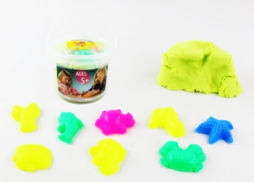 Kinetický piesok vo vedre 350g + 8 foriem