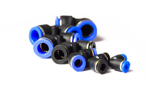 UHLOVÝ KONEKTOR ZÁSTRČKY KOLENO HADICOVÝ KONEKTOR 14MM SPV