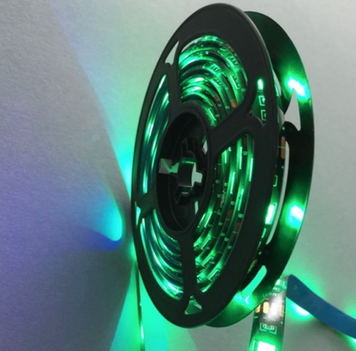 FAREBNÉ LED DO IZBY VODEODOLNÉ SMD RGB LED PÁS 5m FAREBNÉ + DIAĽKOVÉ OVLÁDANIE