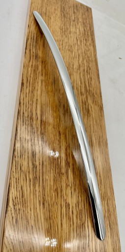 KOVOVÁ ÚCHYTKA NA NÁBYTOK, LESKNUTÝ CHROM, DLHA 288 mm