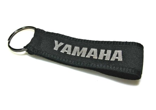 Prívesok na kľúče Prívesok na kľúče s vyšívaným logom YAMAHA