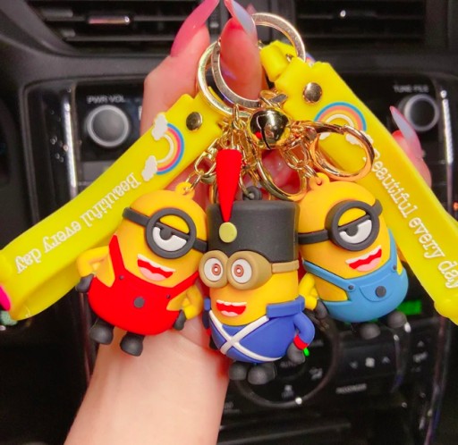 PRSTEŇ NA KĽÚČE MINIONS KRÁSNY KAŽDÝ DEŇ 20CM KEVIN BOB GRU PRÍvesok