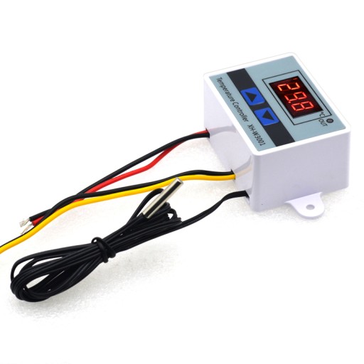 REGULÁTOR TEPLOTY ELEKTRONICKÝ TERMOSTAT 230V