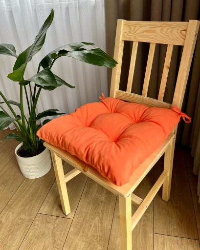 ORANŽOVÝ TRAPEZOUS podsedák na stoličku