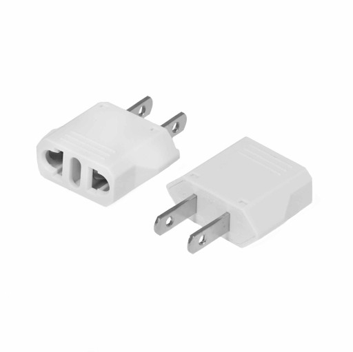 Zásuvkový adaptér z Európy EÚ do USA