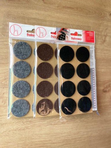 Samolepiaca plstená podložka 38mm 8 ks