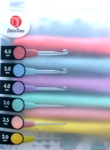 Háčiky na háčkovanie sada 6 kusov háčikov 2_2,5_3_4_5_6mm ergonomická mäkká rukoväť