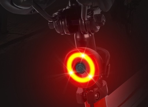 LED ZADNÉ SVETLO NA BICYKEL LED SVETLO NA BICYKEL 4 REŽIMY VODEODOLNÉ