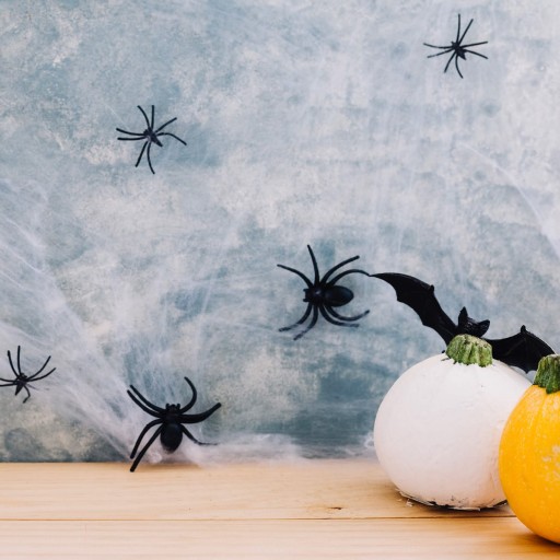 UMELÝ VEĽKÝ PAUČIK, BIELY, 2 ks. HALLOWEEN 20g OZDOBA OZDOBY