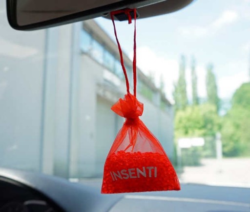 INSENTI FRESH TAŠKA JAHODOVÁ VÔŇA
