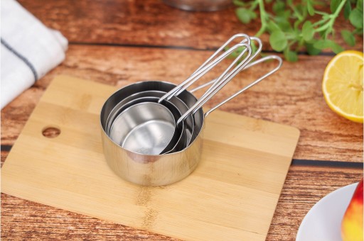 KUCHYŇSKÁ ODMERNÁ SADA 4 KOVOVÝCH LYŽIC V SÚPRAVE OCEL 60/80/125/250 ML