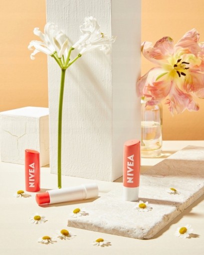 Ochranný rúž NIVEA Peach Shine