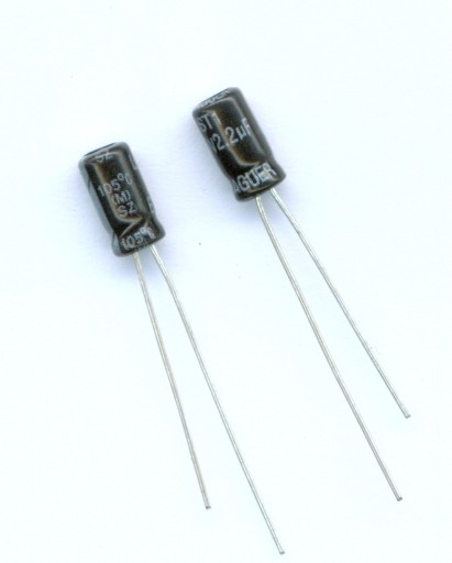 2,2 µF 63 V 2,2 µF 63 V MINIATURNÝ (20 KS) ELEKTROLYTICKÝ KONDENZÁTOR
