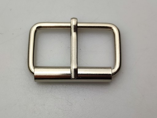 Sedlárska pracka 30 / 16 / 3 mm strieborná, 1 kus