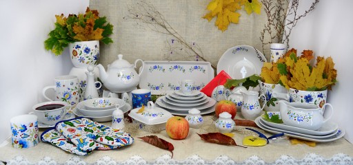 PORCELÁNOVÝ HRNEK LUBIANA POHYBNÝ 300 ML
