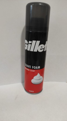 GILLETTE PENA NA HOLENIE 200ML REGULAR