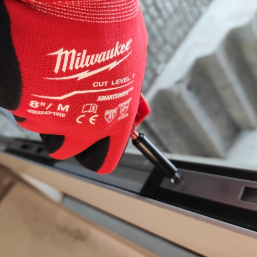 NITRILOVÉ RUKAVICE MILWAUKEE ODOLNÉ PREREZU XXL FLEXIBILNÉ ODOLNÉ