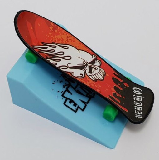 Fingerboard mini Finger skateboard + rampa