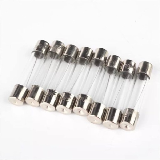 SKLENENÁ POMALÁ POISTKA 6,3A 5x20mm
