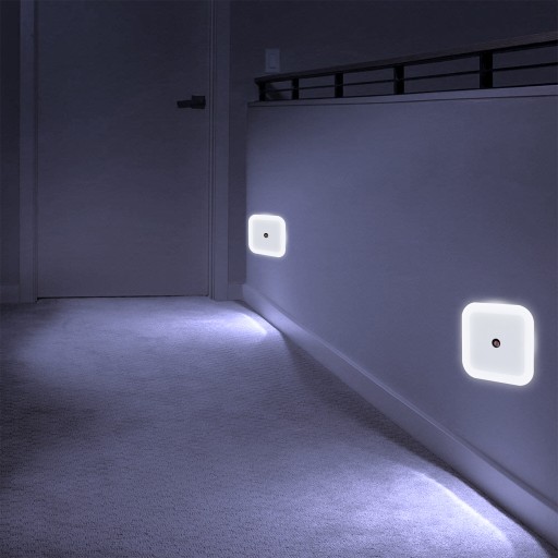 KONTAKTNÁ LED NOČNÁ LAMPA KONTAKT SAFE SQUARE + SNÍMAČ SÚMRAK 1W