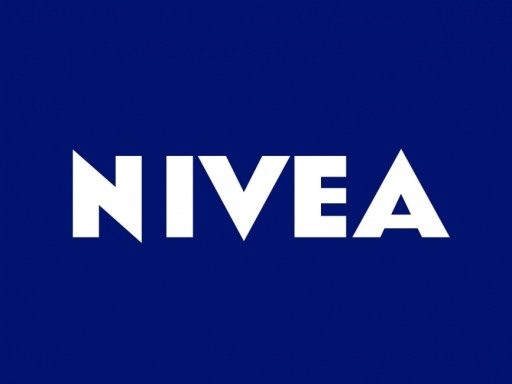 NIVEA rúž chrániaci pred slnkom a chladom, Soft Rose